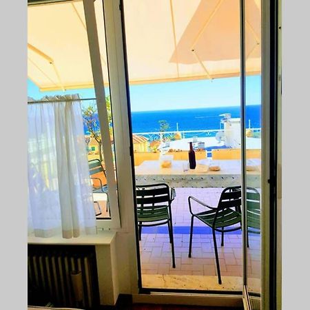 Attico Sul Mare A Sanremo Apartment Exterior photo