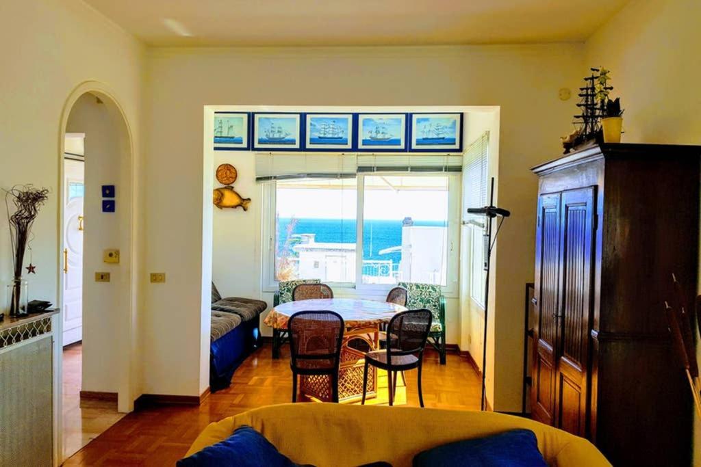 Attico Sul Mare A Sanremo Apartment Exterior photo