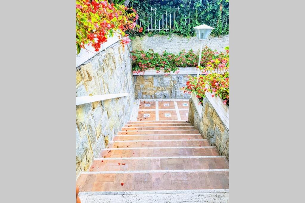 Attico Sul Mare A Sanremo Apartment Exterior photo